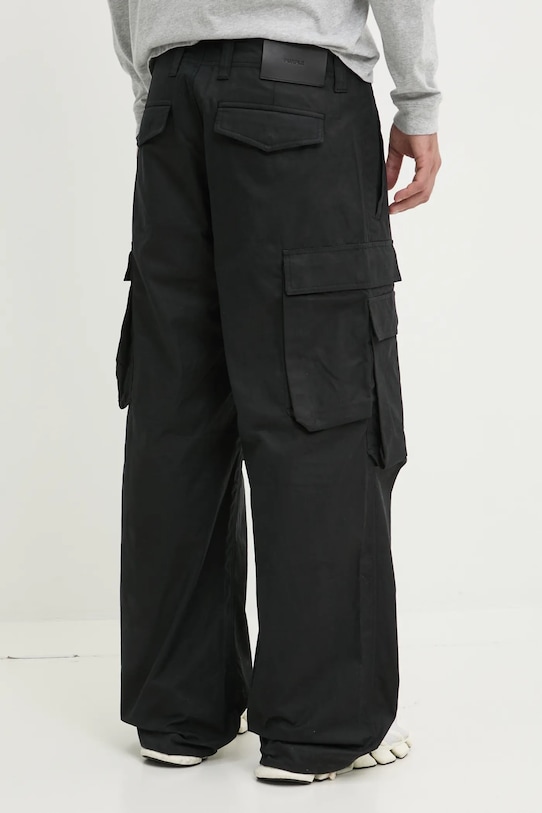 Oblačila Bombažne hlače PURPLE BRAND WOVEN CARGO PANT P527.WCBB125 črna
