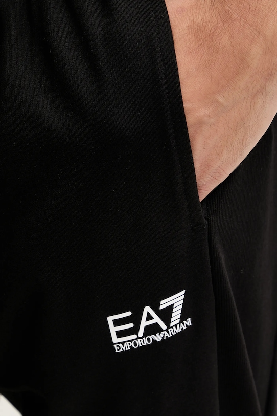 Bavlnené tepláky EA7 Emporio Armani čierna AF12681.7M000205