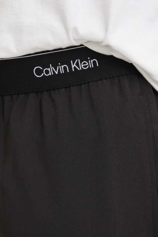 Tréningové nohavice Calvin Klein Performance čierna LVGMS5P643