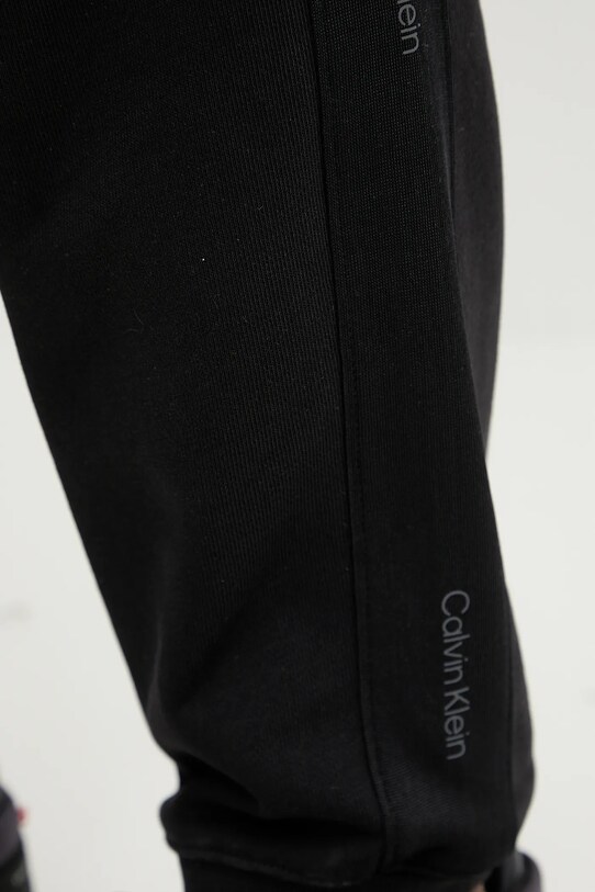 Tepláky Calvin Klein Performance čierna LVGMS5P652