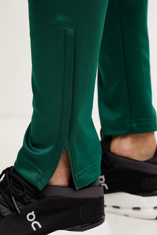 Îmbrăcăminte adidas pantaloni de trening Tiro JC8048 verde