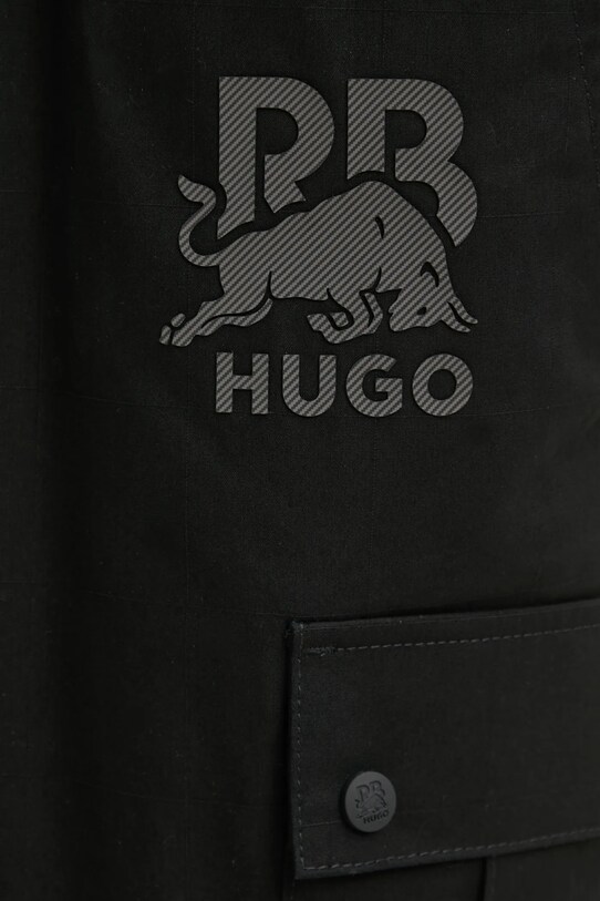 HUGO pantaloni scurti din bumbac x RACING BULLS negru 50542795