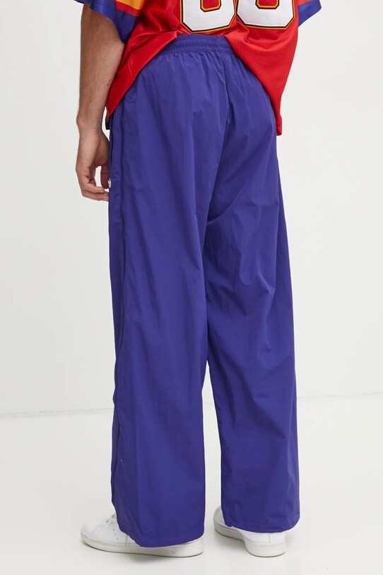 Одежда Спортивные штаны adidas Originals SST TRACKPANT JX1693 фиолетовой