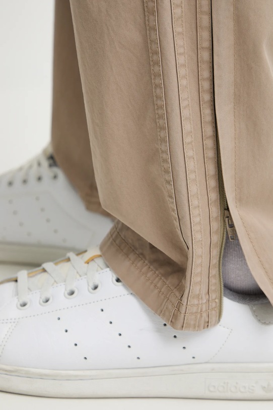 Bavlněné kalhoty adidas Originals Firebird Pants KC0689