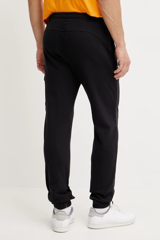 Îmbrăcăminte Napapijri pantaloni de trening din bumbac M-Badge Cargo NP0A4IDW0411 negru