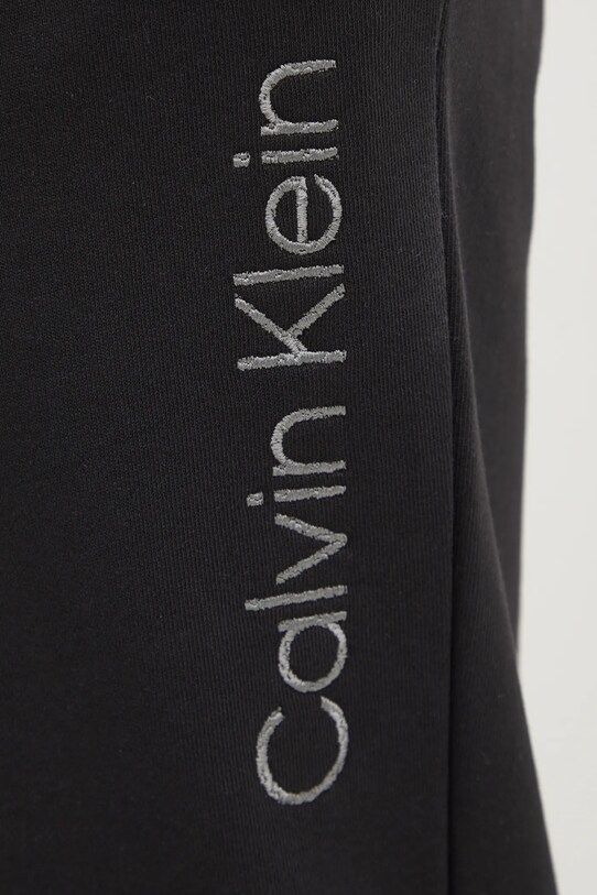 Bavlnené tepláky Calvin Klein čierna K10K114254