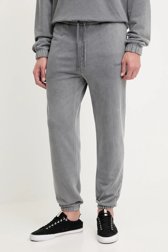 Παντελόνι φόρμας Calvin Klein Underwear απλικέ γκρί LV00NM2895