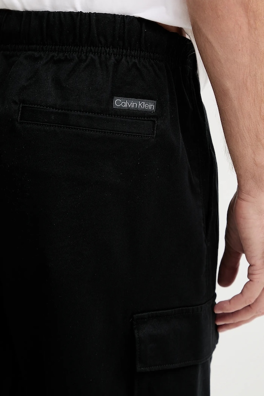 Nohavice Calvin Klein Jeans LV040EM616 čierna