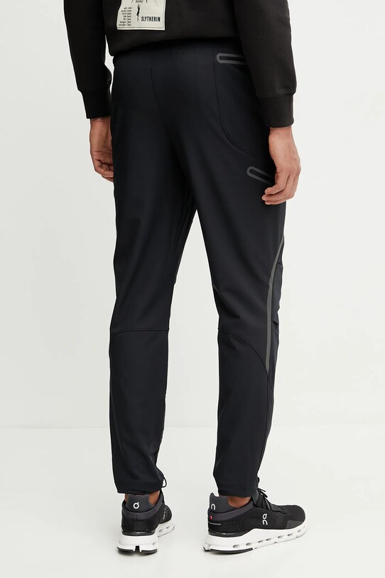 Odzież Under Armour spodnie dresowe Unstoppable 1390256 czarny