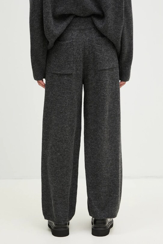 Дрехи Спортен панталон с вълна MKI MIYUKI ZOKU Mohair Blend Knit Wide Leg Joggers MOHAIR.BLEND.KNIT.WIDE. сив