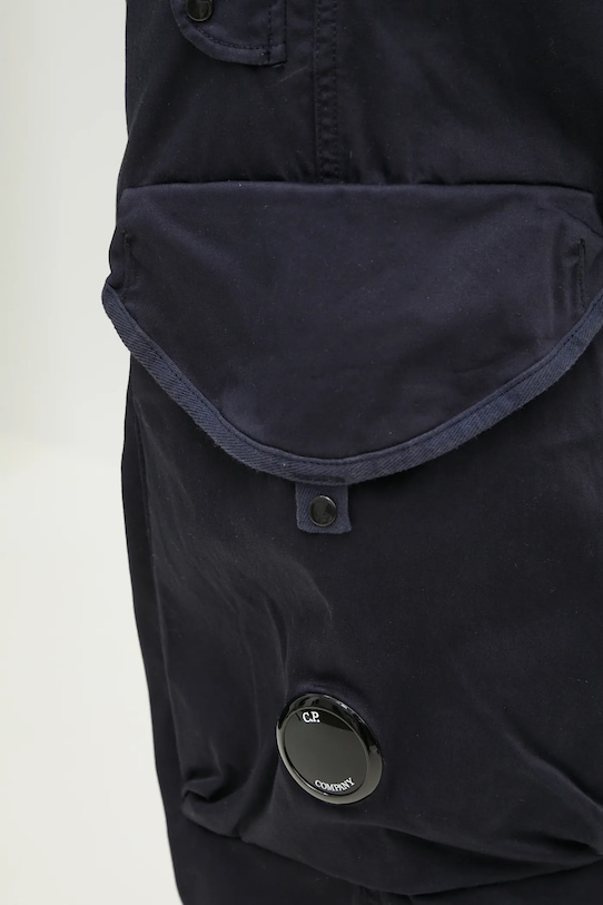 Nohavice C.P. Company tmavomodrá 18CMPA058A005694G.