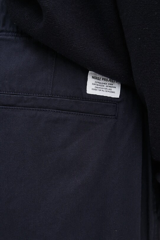 Norse Projects pantaloni Ezra Light Stretch bleumarin N25.0369.7004