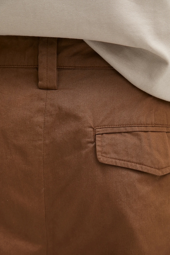 A.P.C. spodnie bawełniane Pantalon Renato brązowy COGZR.H08428