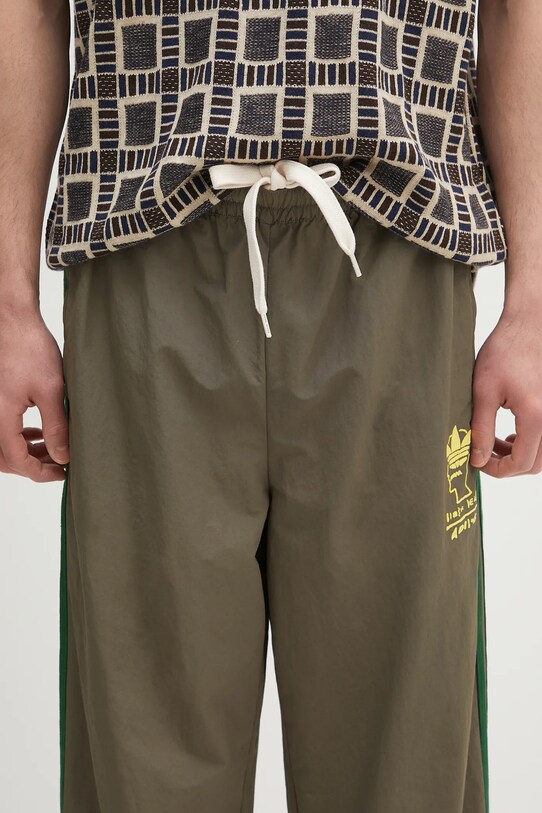 Спортивные штаны adidas Originals x Brain Dead Dead зелёный JN2410