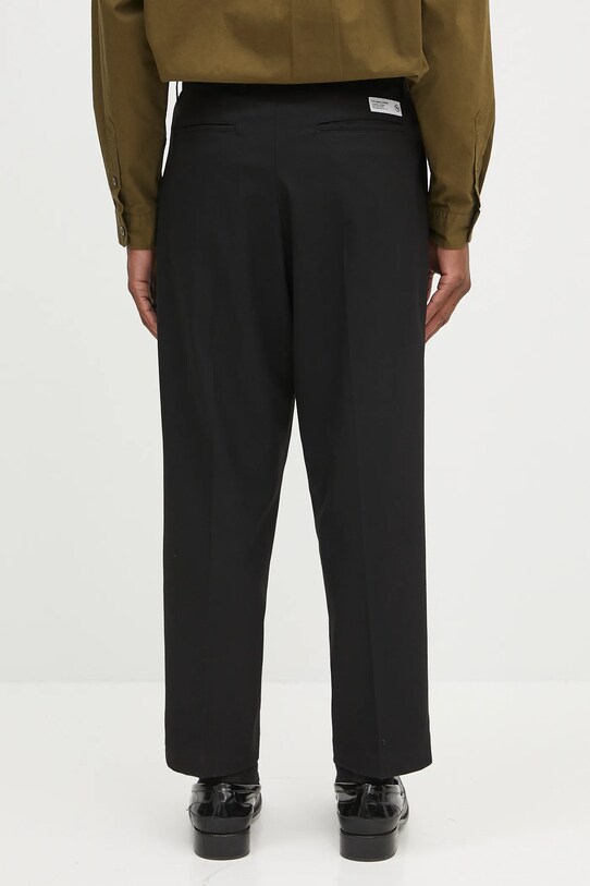 Odjeća Hlače NEIGHBORHOOD Two Tuck Pants 242SPNH.PTM07 crna