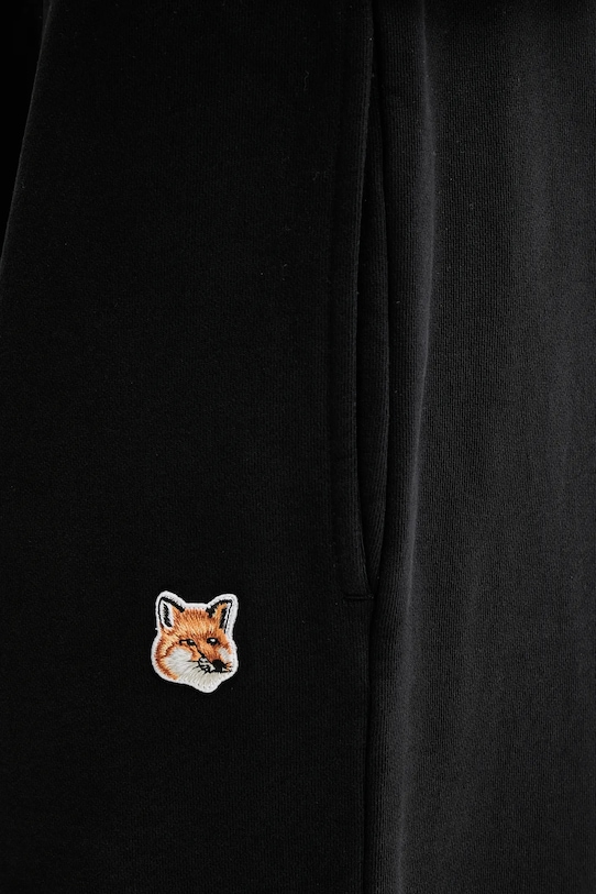 Βαμβακερό παντελόνι Maison Kitsuné Fox Head Patch Regular μαύρο LM01114KM0001