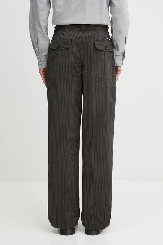 Ρούχα Παντελόνι Maison Kitsuné Relaxed Pleated OM01112WC5032 πράσινο