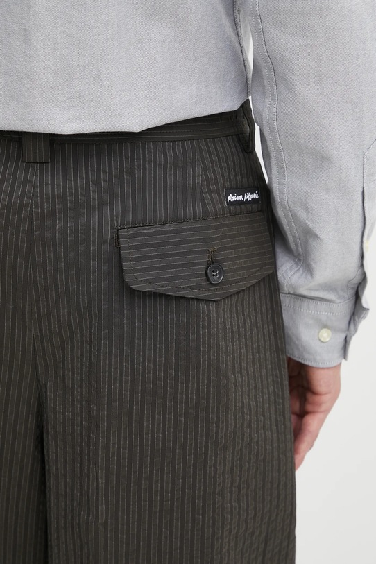 Панталон Maison Kitsuné Relaxed Pleated зелен OM01112WC5032