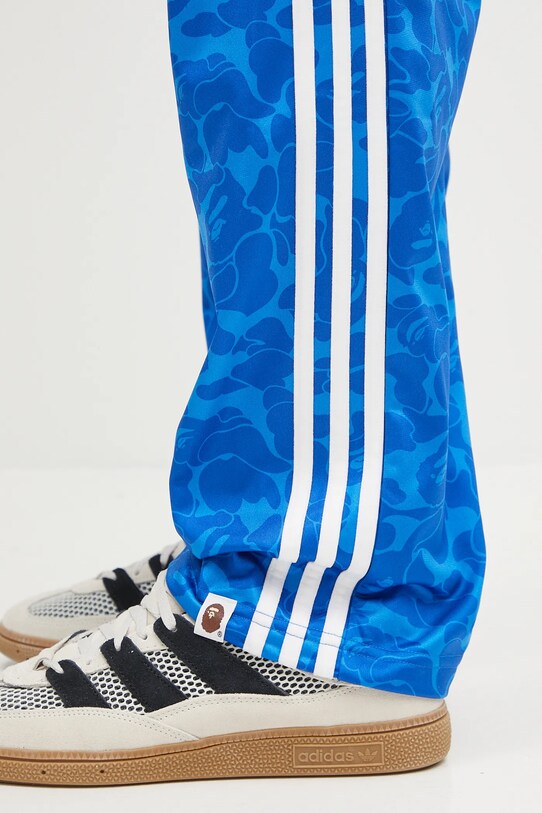 adidas Originals x BAPE SSTR PACK joggers JN7126