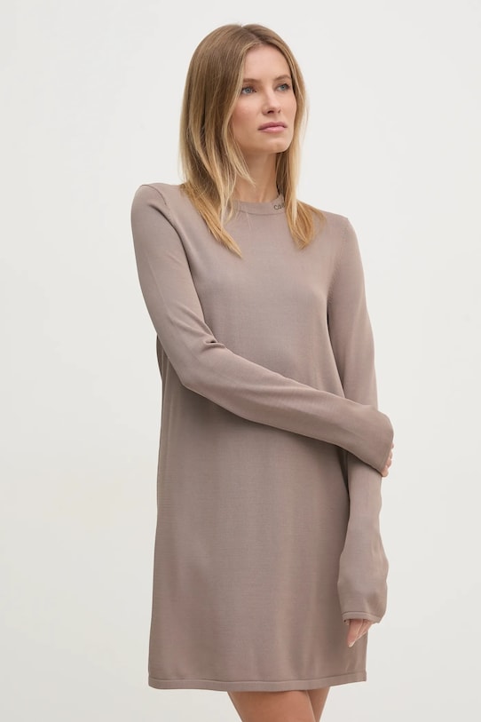 Платье Calvin Klein Jeans casual бежевый J20J224831