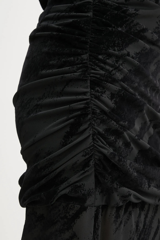 Платье Gestuz 10909571