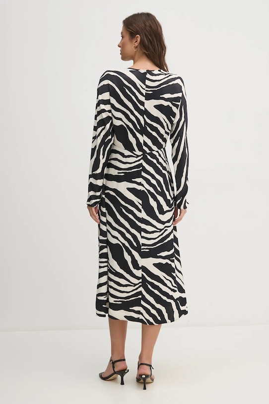 Oblečenie Šaty OUI 90633 čierna