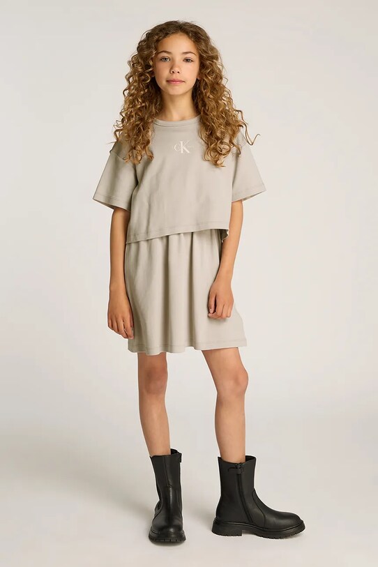 Calvin Klein Jeans gyerek pamutruha rövid bézs IG0IG02770.104.116.PPYA