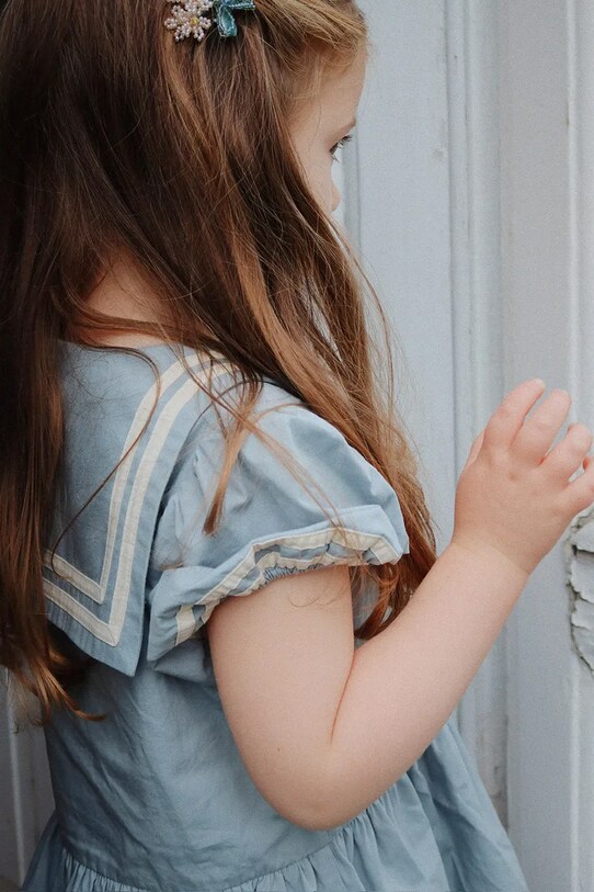 Konges Sløjd sukienka bawełniana dziecięca CELEBRATION ALLIE SAILOR DRESS GOTS KS103567