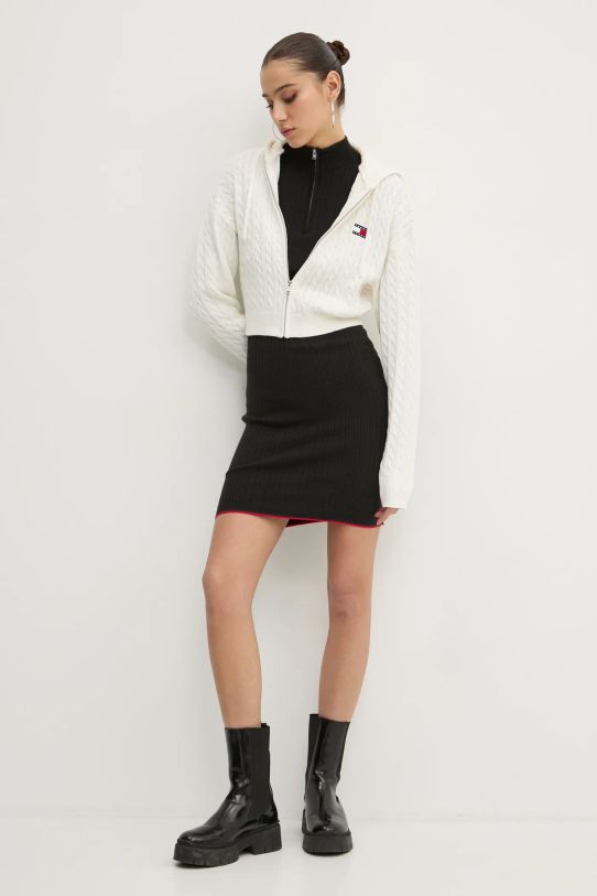 Bavlnený sveter Tommy Jeans DW0DW19334 béžová SS25