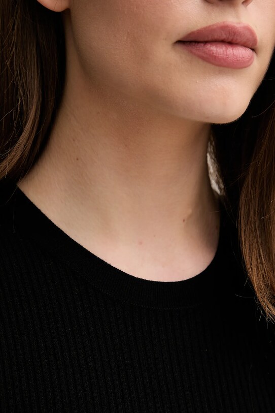 Top Sisley 17Q3M105S čierna