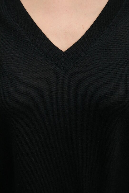 Шерстяной свитер United Colors of Benetton 11AHD402M чёрный