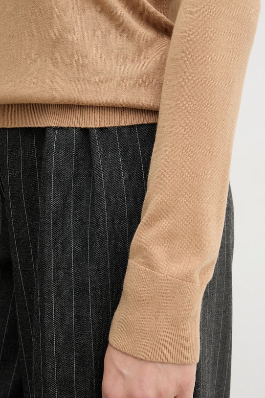 United Colors of Benetton sweter z dodatkiem jedwabiu 1ZRED10CP beżowy