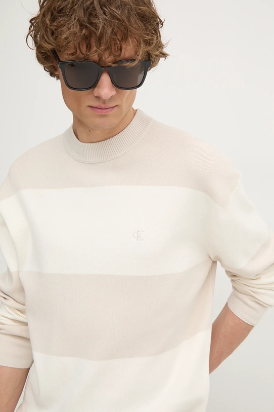 Bavlněný svetr Calvin Klein Jeans béžová J30J326741