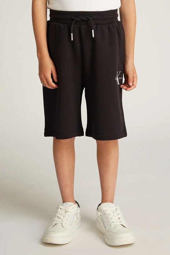 Дитячі бавовняні шорти Calvin Klein Jeans casual чорний IU0IU00578.128.176.PPYA