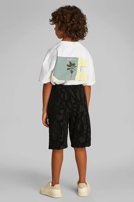 Дитячі шорти Calvin Klein Jeans чорний IB0IB02426.PPYA