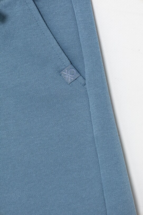 Băieți United Colors of Benetton pantaloni scurți din bumbac pentru copii 3J68C901G.G.Season.PPYA albastru