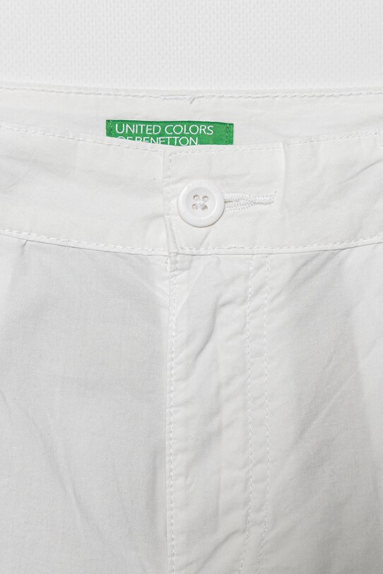 Băieți United Colors of Benetton pantaloni scurți din bumbac pentru copii 4AC7C903O.G.Seasonal alb