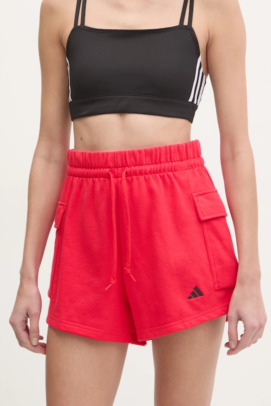 adidas rövidnadrág Essentials aplikációval piros JC5704