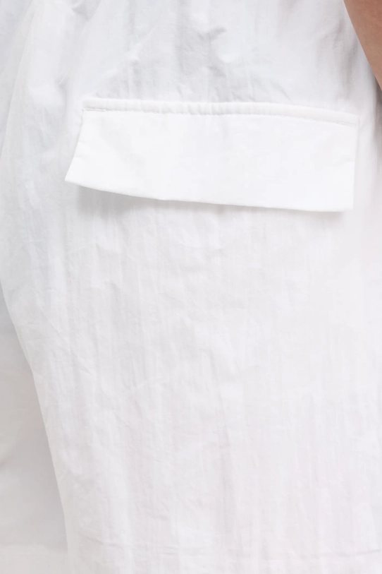 adidas pantaloni scurți Essentials alb JE1310