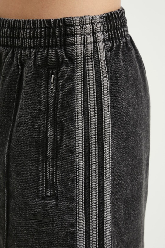 Джинсовые шорты adidas Originals Firebird чёрный JD3107