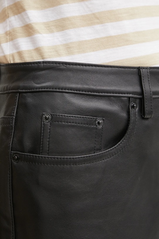 MICHAEL Michael Kors bőr rövidnadrág fekete MR530SVFAF