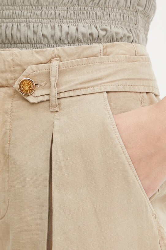 Λινό σορτς Guess SHAYE πράσινο W5GD1J.WG8N0