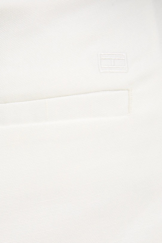 Tommy Hilfiger szorty z domieszką lnu beżowy WW0WW47213