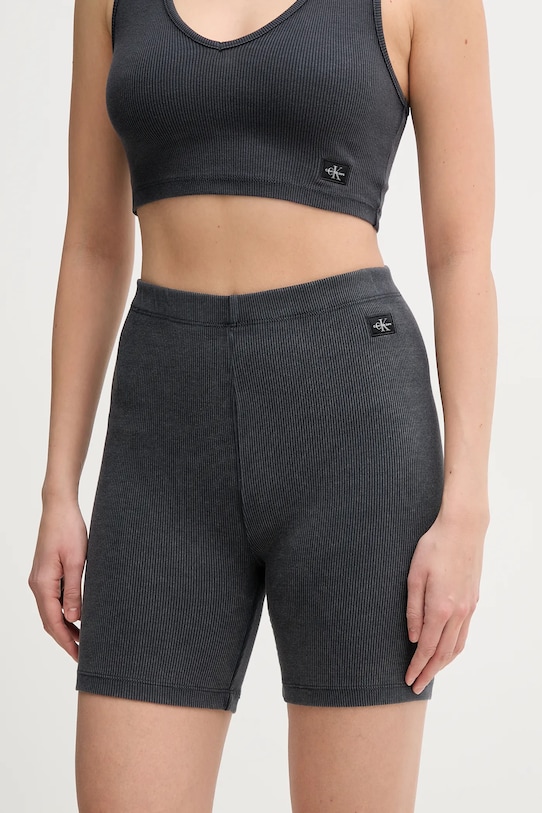 Къс панталон Calvin Klein Jeans еластичен сив J20J225217