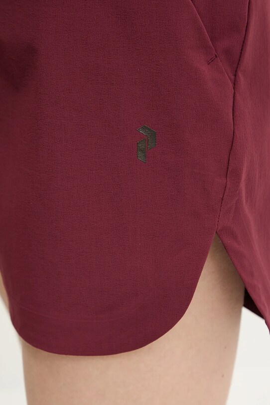 Peak Performance pantaloni scurți outdoor Vislight burgundia G80244