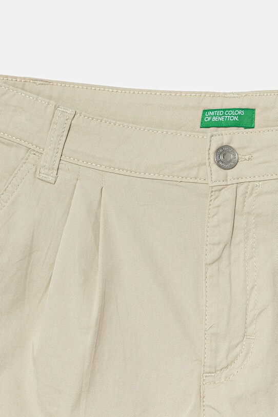 Дівчинка Дитячі бавовняні шорти United Colors of Benetton 47RGC903Y.G.Seasonal бежевий