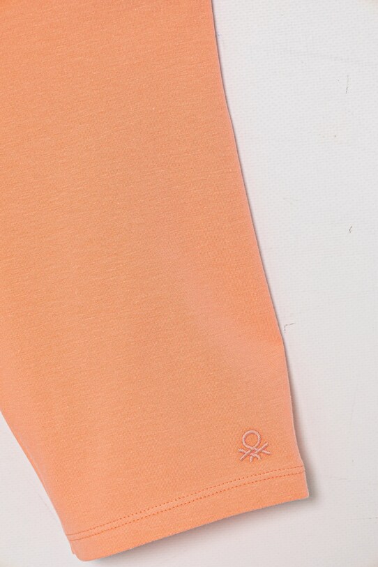 Дитячі шорти United Colors of Benetton 3MT1C901D.G.Season.PPYA помаранчевий SS25