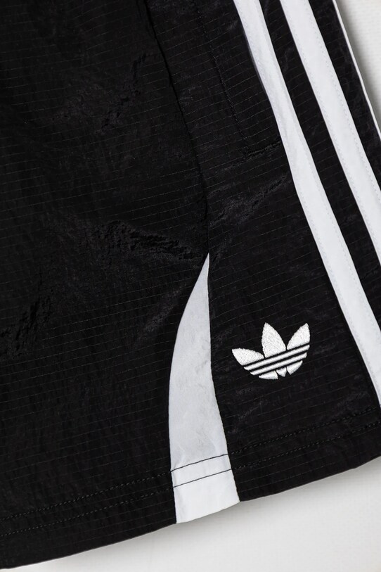Дитячі шорти adidas Originals чорний JC9122