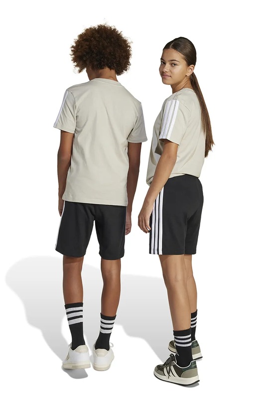 Дитячі бавовняні шорти adidas JE0310 чорний