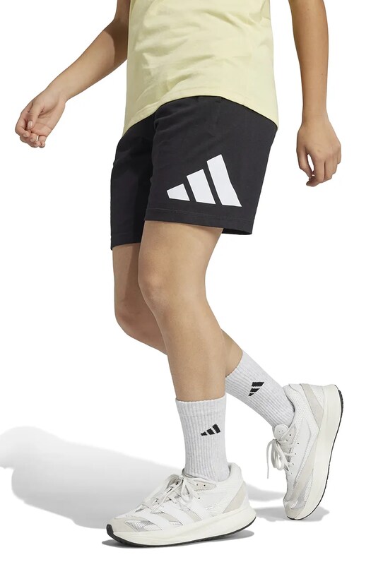 Παιδικό βαμβακερό σορτς adidas JE1391